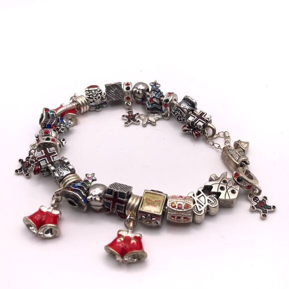 Faux Silver Merry Christmas Charm Bracelet - Picture 3 of 4